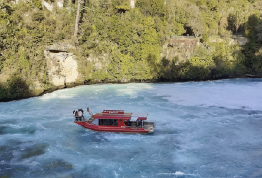 新西兰奥克兰-罗托鲁瓦-陶波-胡卡瀑布【中文专车-惬意舒适】【中文专车出行，行程自己定义，无需等待，专属贴心服务，尽享惬意旅程】