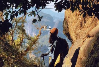 武夷山轻户外徒步路线·探秘绿野仙踪+岩骨花香漫游道1日游【度假区酒店专车上门接送，因地制宜沉浸式户外初体验、享受轻户外旅行的乐趣；】