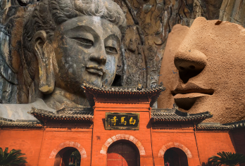 【20人精品小团+接送+纯玩】龙门石窟+洛博+白马寺一日游【[自由度高]一团最多20人，人少更自由；导游陪同讲解，深入了解洛阳文化】