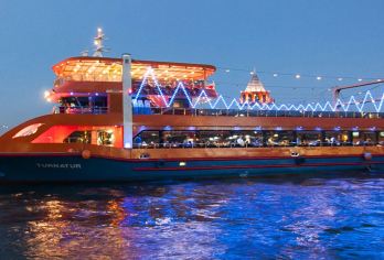 土耳其伊斯坦布尔博斯普鲁斯海峡夜游 传统舞皮舞演出含晚餐接送【美食+民俗舞蹈+两大洲夜景+酒店接送服务】