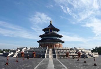 天坛公园联票+颐和园+圆明园【『赠送汉服体验』北京逛三园】【[主题线路]感受古代的天人合一思想，领略皇家园林壮丽与沧桑，圆明园的恢弘伟业，佩戴蓝牙耳麦听的清晰。】