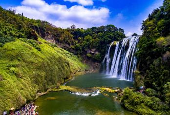贵州贵阳：黄果树瀑布+陡坡塘+天星桥 |定制包车游（中英）#【黄果树瀑布震撼体验，亚洲极级瀑布，壮丽景色不容错过。】