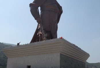 商丘古城+芒砀山+商丘博物馆+翻译、中英文导游/一日游O【全程中文/英文/小语种服务，沟通无障碍，景点可调】