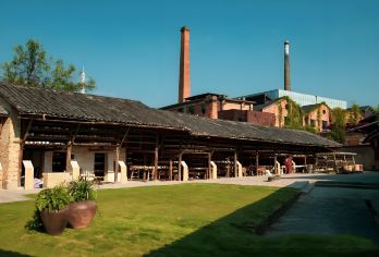 景德镇中国陶瓷博物馆+陶阳里御窑景区+陶溪川+陶艺体验一日游【[上门接送｜2-6人小包团 ｜必定成团]】