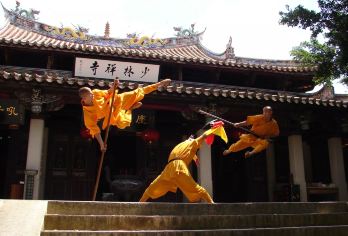 嵩山少林寺+三皇寨纯玩一日游【纯玩无购物|市内酒店上门接】【[安心出行]洛市区内酒店接早，行程结束送火车站、丽景门。】