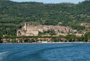 意大利罗马-“天空之城”白露里治奥＋博尔塞纳火山湖休闲一日行【专车服务+行程可调+酒店接送+中文服务】