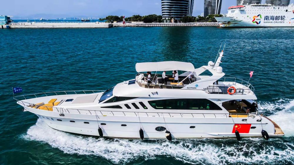 三亚游艇租赁进口豪华游艇包船拼船亚龙湾包船拼船潜水海钓摩托艇尾波