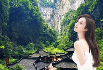 【8点出发·8人商务团】武隆天生三桥+龙水峡地缝+乌江一日游【[畅玩喀斯特]8点出发，保证充足时间游览景区，打卡真正乌江画廊观景台，感受乌江峡谷魅力山水；】