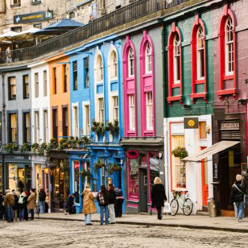  英国爱丁堡市区中文导游半日游 入内讲解苏格兰国立博物馆