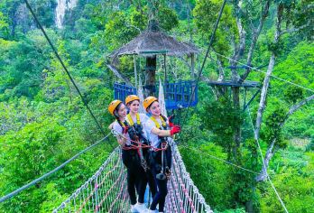 万荣户外探险一日游【皮划艇+漂流+溶洞探险+丛林飞跃+泻湖】【景区嘟嘟车酒店上门接送】