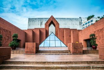 广州美术馆+南越王王墓展区+沙面一日【私家团】含南越王讲解【只含南越王王墓展区讲解，其他景点无讲解服务丨一单一团】