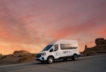 【敦煌榆林窟包车】锁阳城+大地之子+无界等一日/24h接机站【赠行程至前三日免费24小时接机接站服务！立省30元打车费！】