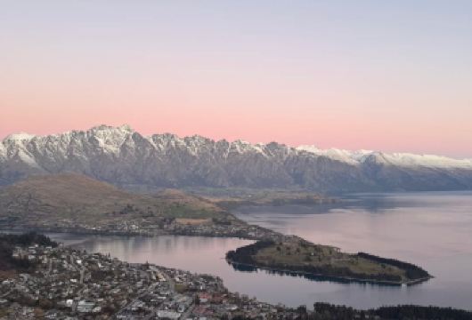 新西兰奥克兰市区网红景点鸟岛伊甸山、天空塔等-包车-精选行程【精选热门景点，高效游玩不走回头路，深度了解文化内涵，贴心服务保障，轻松享受旅程，性价比超高的旅行。】