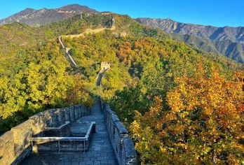 慕田峪长城+颐和园一日游【私家小团包车游·上门接送】【[臻享品质]私密性高、灵活 性强、一家一团、路线多样化带给您不一样的旅行体验!】