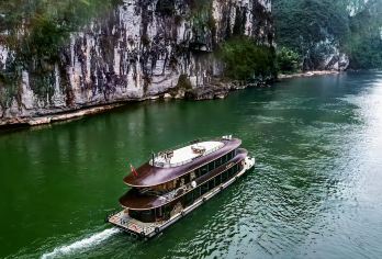 桂林漓江五星游船/漓江四星游船一日游丨含船票+自助餐，多舱位【[纯玩保证]品质纯玩之旅，行程线路透明，全程不进购物店，无任何强制消费！】