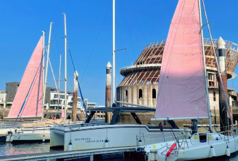 厦门帆船出海+赶海+沙坡尾一日游【15人小团+接送+午餐】【[服务保障]本地旅行社，自有车队，天天发团，全程贴心服务，纯玩0购物0自费！】