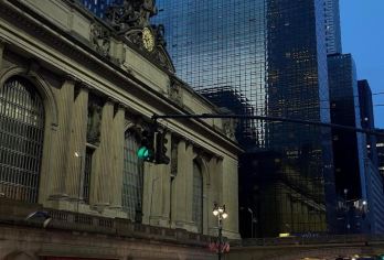 美国纽约自由女神+华尔街+帝国大厦-市区经典一日游-新品优惠【专属客服和本地中文司机，一家一团包车】