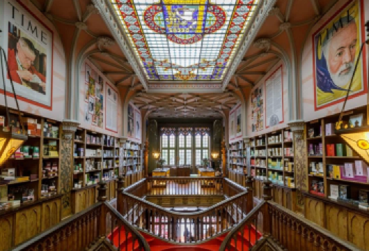 葡萄牙波尔图圣本笃火车站-圣灵教堂【中文专车-惬意舒适】【中文专车出行，行程自己定义，无需等待，专属贴心服务，尽享惬意旅程】