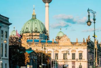 德国柏林博物馆岛+柏林墙+勃兰登堡门+波茨坦广场【中文包车】【尊享一对一高端行程定制，豪华包车专属礼遇，专业旅行顾问24小时恭候垂询。】