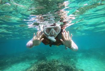 加井岛珊瑚礁不限时浮潜＋摩托艇/香蕉船＋趴板冲浪＋水下拍摄【网红玻璃海 珊瑚礁浮潜探索海底世界 快乐香蕉船摩托艇畅快游玩】