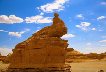 精品6人团雅丹+阳关+玉门关一日游【赏银河星空，观醉美日落】【[贴心赠送]：免费提供矿泉水,赠送火腿肠,小面包/饼干,优乐美/优酸乳；】