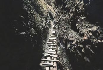 安徽六安皖西大裂谷+大别山风情谷 包车一日游-可英文服务【皖西大裂谷，探秘自然奇观，追寻历史足迹】