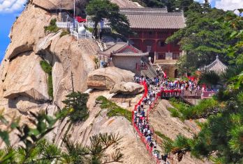 华山包车一日游【上门接送/无需取票/包含门票+往返索道】【[出行无忧]西安市三环内酒店上门接送 让您无忧出行 免去您人生地不熟到处找集合点！】