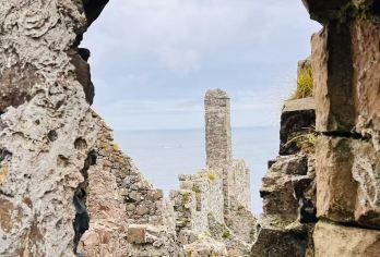 爱尔兰都柏林城堡一日游【中文司机 可定全境包车】【专属私密，一家一团，尽享自在旅途。】