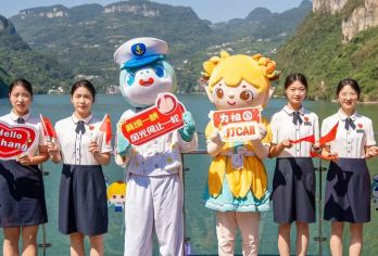 两坝一峡游船+三峡大坝+葛洲坝船闸一日游，体验水涨船高含午餐【三峡游客中心/宜昌东站/均瑶国际广场均可接送，让您的出行更方便无忧，玩儿的更随心；】