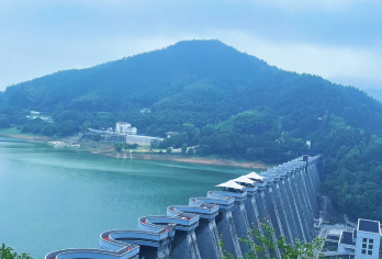 六安市区包车往返｜陡沙河温泉小镇御香泉+佛子岭水库一日包车游【[一对一包车]专车上门接送，车辆费用全含】