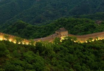 北京慕田峪长城【市区往返巴士·一站直达·含景区内往返摆渡车】【专属休息区+免费热水供应+无购物+早9:00前门出发，回程:16:00左右抵达鸟巢水立方也可在此散团】