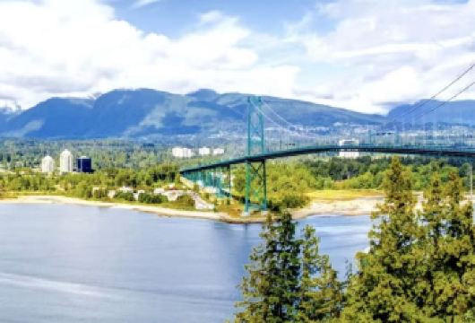 温哥华博物馆+加拿大灵岩山寺+史蒂夫斯顿渔人码头一日游【展温哥华百年史，藏多元文化文物与艺术珍品】