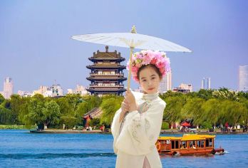 济南一日游●灵岩寺｜趵突泉｜大明湖｜可选上门接｜免排队8人团【[8人小团]8人尊享小团，告别市面上10人以上的大团，小团出行，让服务更贴心。】