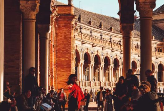 西班牙广场+伊莎贝尔二世桥+玛丽亚路易莎公园+塞维利亚斗牛场【精品包车，私享空间，上门接送，轻松出行】