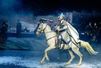 三峡千古情|可选贵宾席/豪华席半城烟火半成仙 | 千古风华【纵享演艺狂欢，风情长街，旗袍佳人，与人间烟火撞个满怀！】