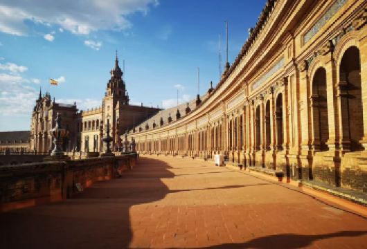 葡萄牙里斯本一日游【修道院+贝伦塔+纪念碑+博物馆+大桥】【景点集中贝伦区，间距极近可步行串联，沿途能赏特茹河风光，轻松衔接历史遗迹与地标，逛游节奏舒缓适配深度】