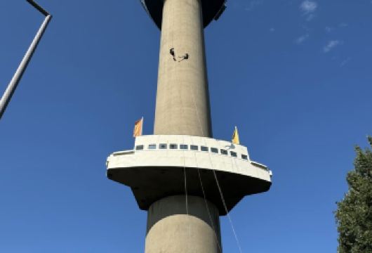 阿姆斯特丹-鹿特丹+海牙|莫瑞泰斯皇家美术馆【中文包车】【服务时间：本产品为中文司机专车出行，服务时长为10小时，包括往返接送，景点参观及用餐时间；】