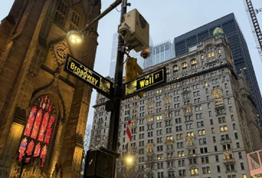 自由女神像+华尔街+时代广场+中央公园一日游（中文司机）【串联纽约四大核心地标，从象征自由的女神像到繁华的时代广场，全景解锁都市魅力。】