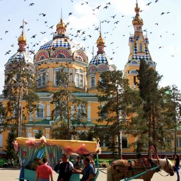 哈萨克斯坦阿拉木图一日游 市区精华景点纯玩中文司导酒店接送