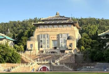 黄鹤楼＋湖北省博物馆＋武汉大学一日游【当地经营司机全程服务】