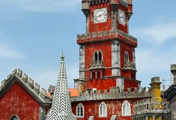 葡萄牙里斯本一日游拼团：仙境辛拉特+罗卡角【佩纳宫，这是葡萄牙惊艳和知名的地标之一，以其19世纪的浪漫主义建筑而闻名】