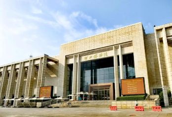 河北博物院包团人工讲解 橄榄游●资深大咖导游精讲 多时长可选【[橄榄游讲师团]他们博古通今，幽默睿智，善于挖掘文物背后的故事，用有趣的方式还原历史真相！】