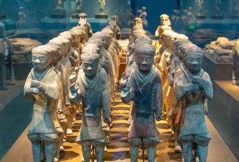 西安专业西班牙语导游带团、地陪服务，行程可定制【此产品仅提供导游陪同+讲解服务。行程可根据您的意愿定制行程，可咨询下方-人工客服-选择人工】