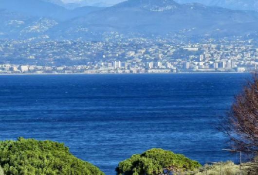 法国尼斯【昂蒂布＋戛纳老港】南法天花板|莫奈毕加索偏爱雪山城【中文司导|行程自由|蔚蓝海岸|私属小团】