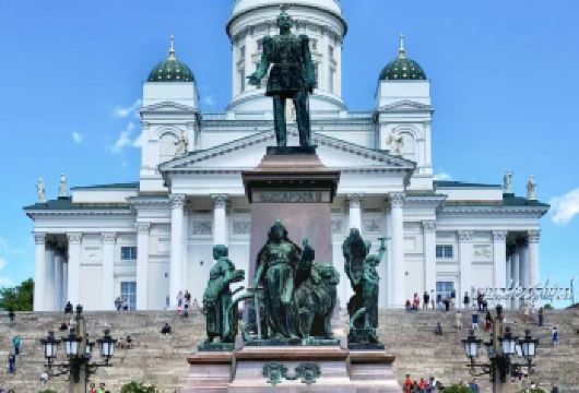 芬兰赫尔辛基三大教堂+摩天轮+芬兰堡【中文包车+舒适纯净】【专属私密，一家一团，尽享自在旅途。】