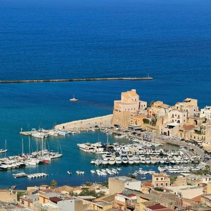 意大利卡塔尼亚+埃特纳火山+陶尔米纳古代剧场+四月九日广场