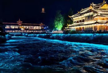 都江堰景区+青城山一日游【 至尊纯玩一日游】【三环内包接，出行无忧】