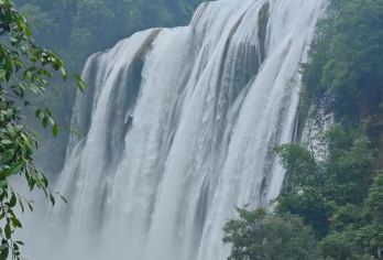 安顺黄果树瀑布+陡坡塘瀑布+天星桥景区一日游【快速入园通道】【累计好评2万+，邀约好评率高达99%，景区大门票：免票退100元/成人，不克扣门票，更高退费标准。】