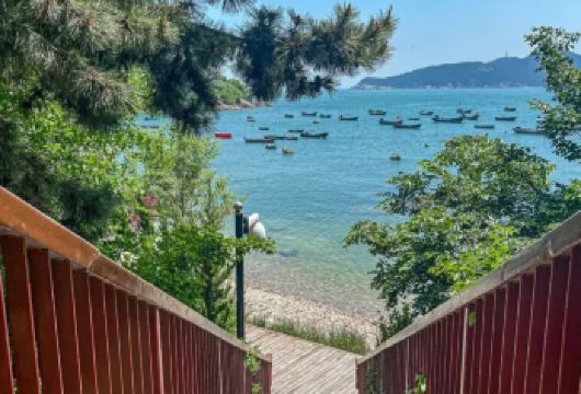 【包车私家团】威海包车一日【可从威海或烟台出发，行程可定制】【有效沟通​​：出行前可向司机表达你的偏好，比如是偏爱拍照、美食还是历史文化。】