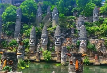 青岩古镇+花溪夜郎谷私家团一日游【独立包车+上门接送+纯玩】【[精品小团、上门接送 小团随心游 ]】